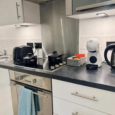 בית נופש Comfortable & Spacious Centre 2 Bed With Lift And Well Equipped *