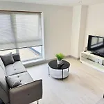 Holiday home Comfortable & Spacious Centre 2 Bed With Lift And Well Equipped *