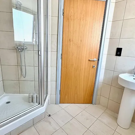 度假居 Centre 2-bed With Balconies & Views - Location 约克