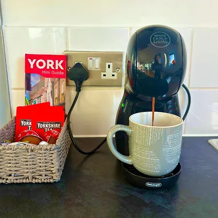 Centre 2-bed With Balconies & Views - Location *